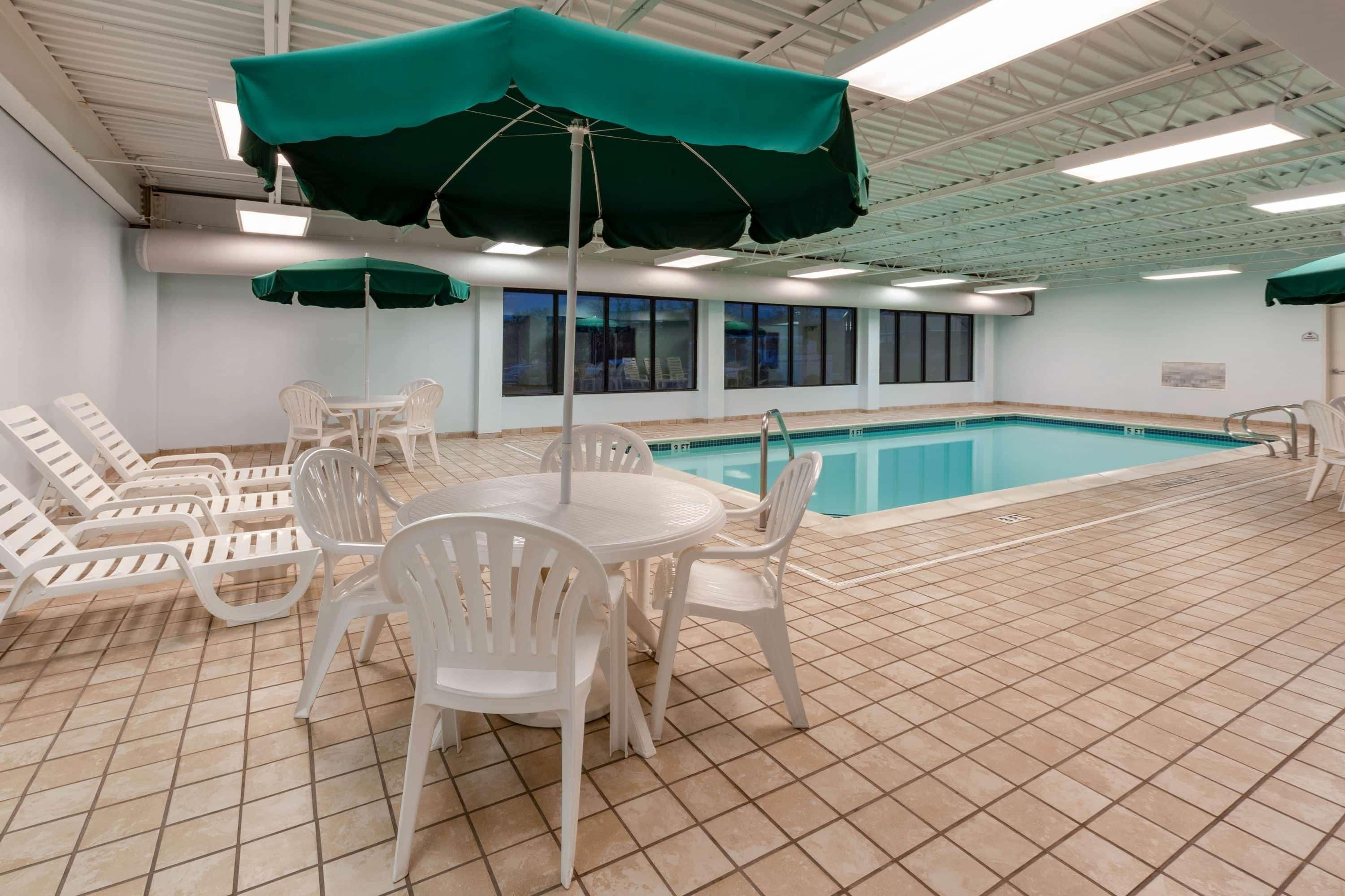 Wingate By Wyndham Erie Hotel Luaran gambar